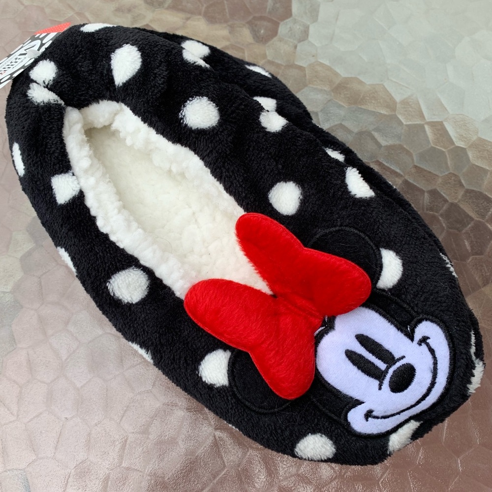 Disney Minnie Mouse Fuzzy Babba Slipper Socks